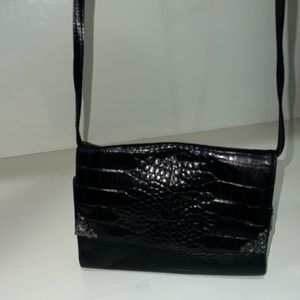 GUC vintage Brighton fold out clutch wallet with long strap